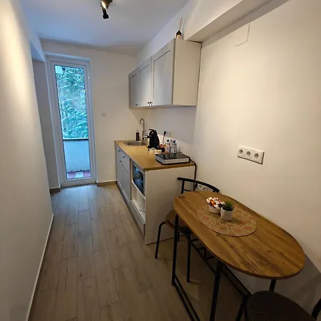 Apartment Red *